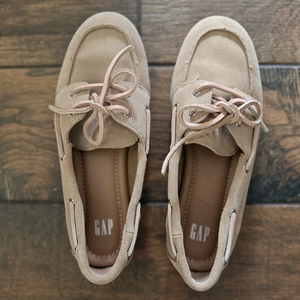 Beautiful in a Boat Shoe!? Gap 100% suede boat shoe